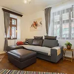 Goggola By Interhome Case de vacanță *