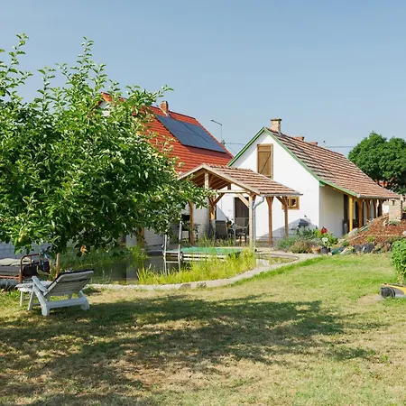 Goggola By Interhome