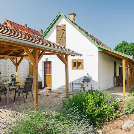 Goggola By Interhome * 발라톤엘